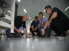 公司引進(jìn)安裝床單自動化技術(shù)設(shè)備