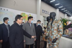 市、區(qū)領導一行蒞臨公司調研指導